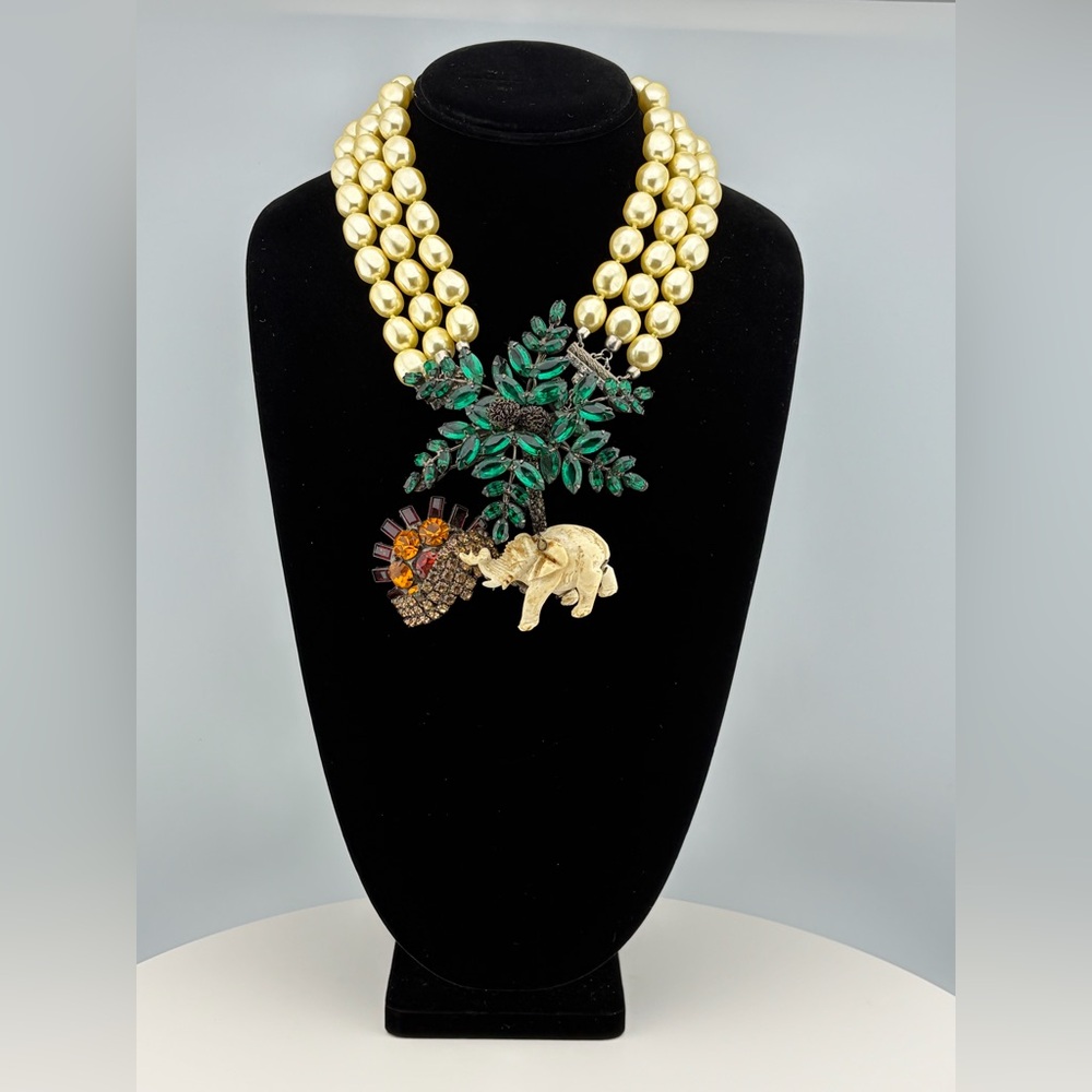 Lawrence VRBA Elephant Brooch Necklace Vintage